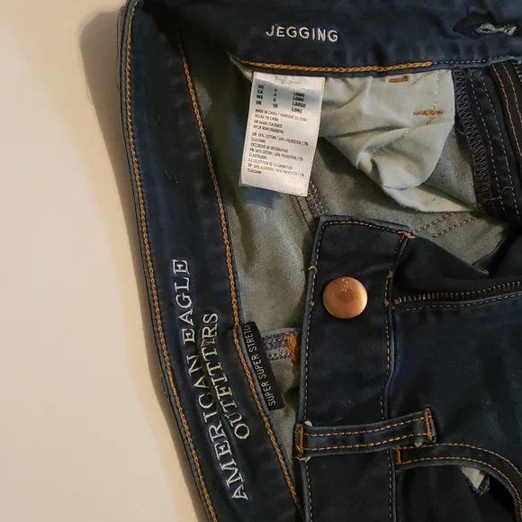 American Eagle jeans - Picture 2 of 3